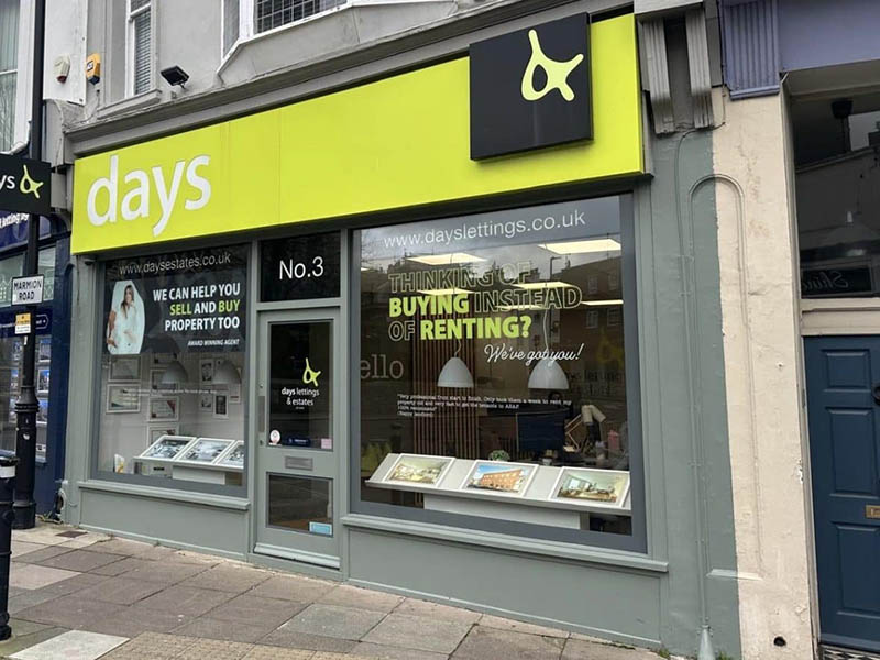 Days-Lettings-Window-Graphicsbc134529-f3ba-4bdc-8539-08ab1b244aba-1180×1136